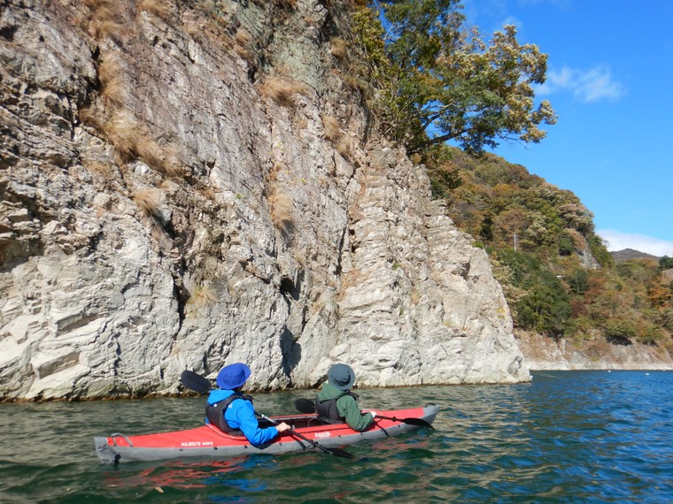 関東の湖や川で楽しむ季節のお出かけカヌーカヤック〜桜花見、新緑、紅葉